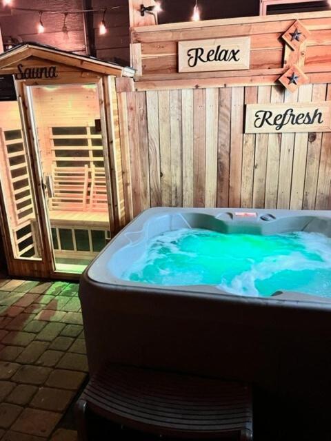 Romantic Couples Retreat - Tahoe Reno